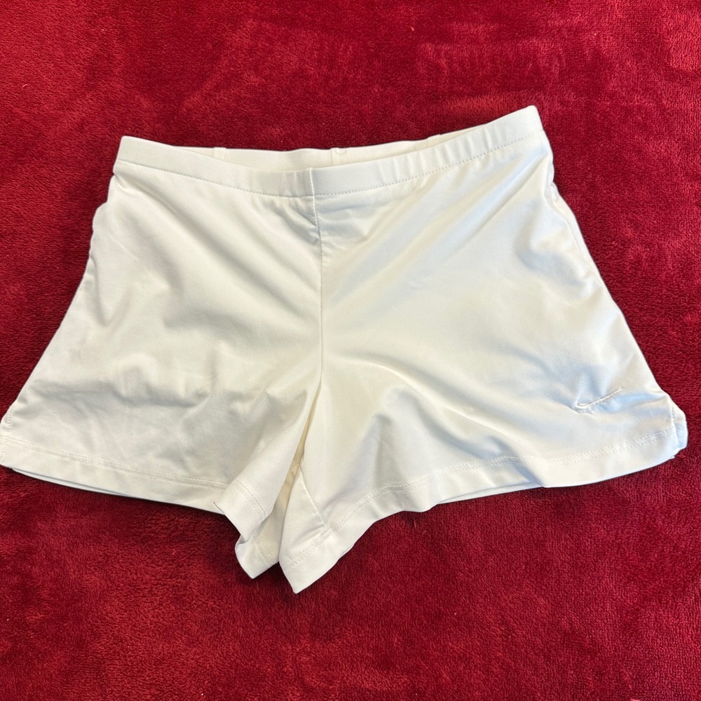 Nike Girls White Fit‎ Dry Compression Shorts Youth Small 7/8 243976-100